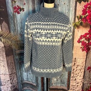 Dress Barn blue and white turtleneck sweater, size small, good condition